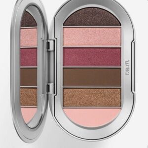 r.e.m. beauty Midnight Shadows Eyeshadow Palette in Smitten Kitten NIB